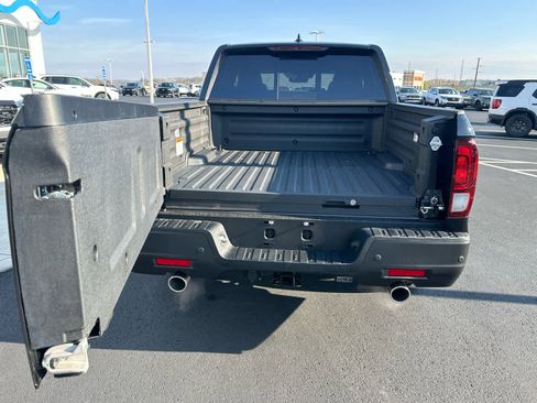 New 2026 Honda Ridgeline Black Edition image 14