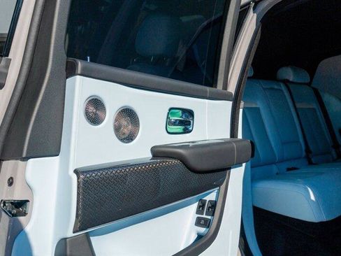 Used 2025 Rolls-Royce Cullinan Black Badge image 62