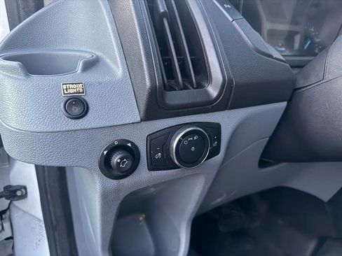 Used 2015 Ford Transit 250 130 Medium Roof image 30