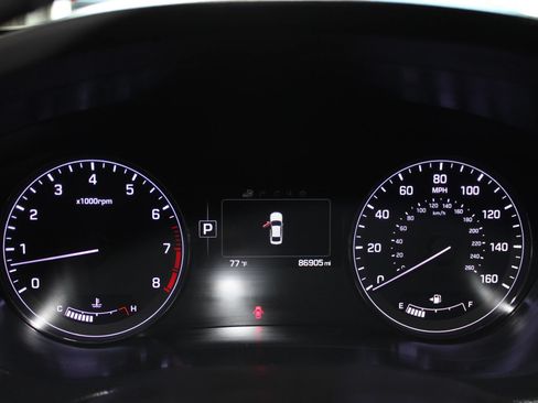 Used 2016 Hyundai Genesis 3.8 RWD image 11