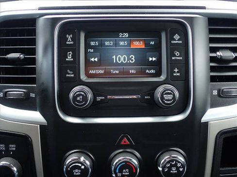 Used 2014 RAM 2500 SLT AWD/4WD image 14
