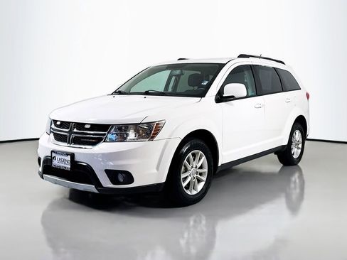 Used 2017 Dodge Journey SXT w/ Comfort/Convenience Group AWD/4WD image 1