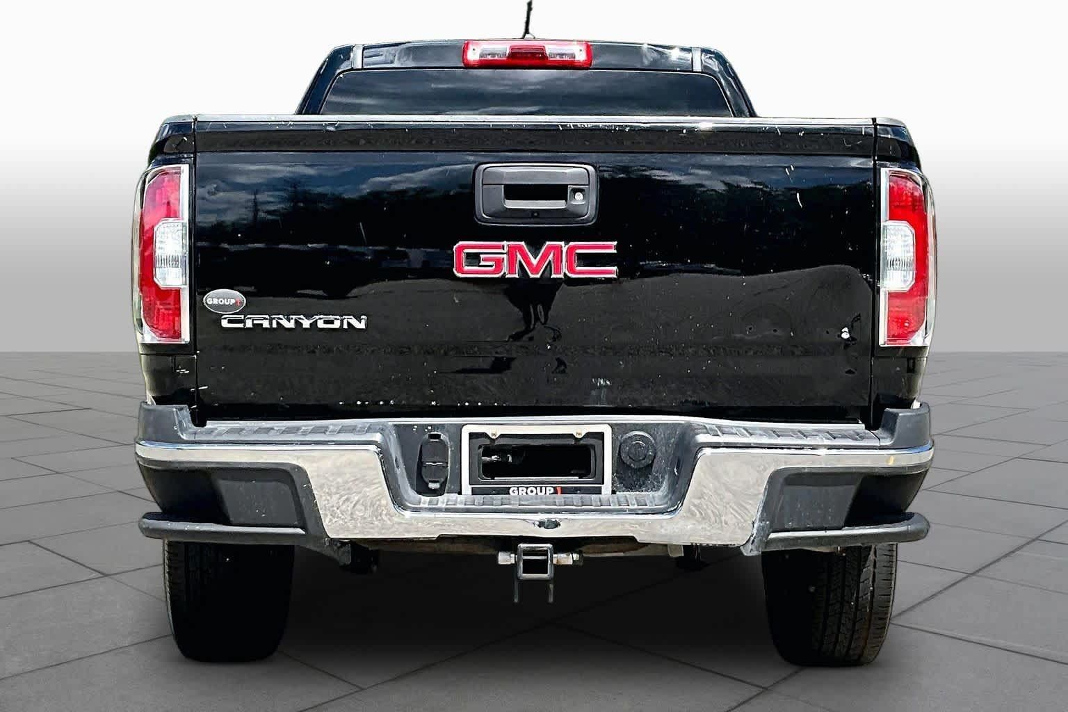 Used 2017 GMC Canyon SL RWD image 5