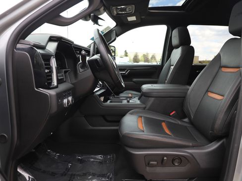 Used 2025 GMC Sierra 3500 AT4 w/ AT4 Premium Plus Package AWD/4WD image 19