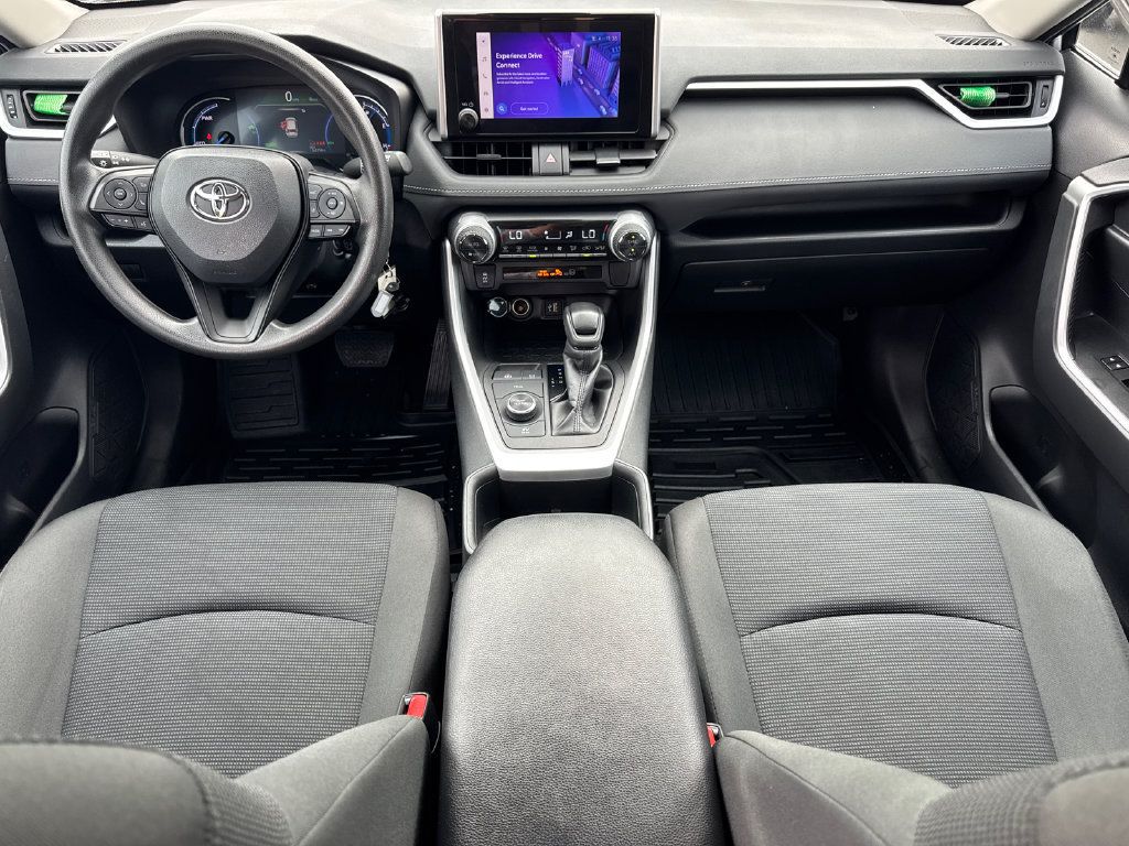 Used 2024 Toyota RAV4 LE AWD/4WD image 24