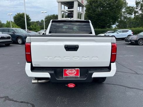 Used 2026 Toyota Tacoma SR5 RWD image 8