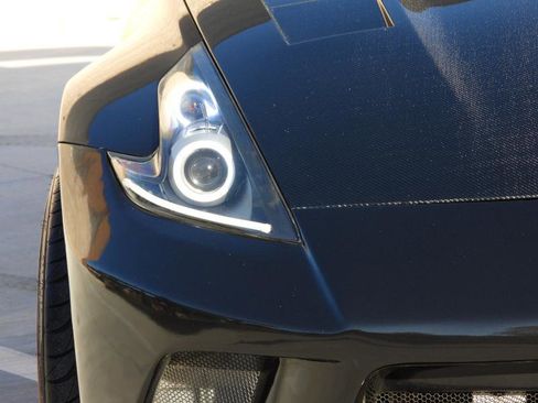 Used 2016 Nissan 370Z Coupe image 20