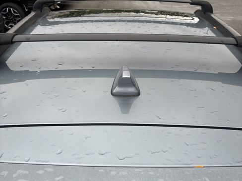 Used 2019 Hyundai Kona Limited AWD/4WD image 6