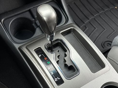 Used 2015 Toyota Tacoma PreRunner w/ TRD Off-Road Package image 21