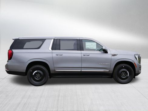 New 2026 GMC Yukon XL Elevation w/ Elevation Premium Package AWD/4WD image 6