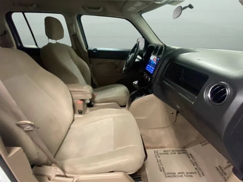 Used 2015 Jeep Patriot Sport FWD image 22