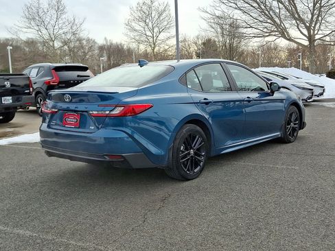 Certified 2025 Toyota Camry SE w/ Convenience Package image 5