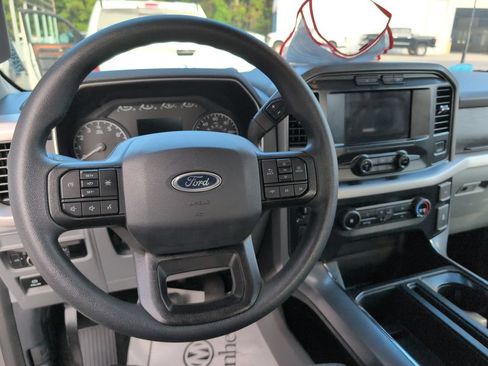 Used 2023 Ford F150 XLT w/ Trailer Tow Package RWD image 15