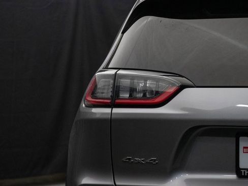 Used 2021 Jeep Cherokee Latitude Lux w/ Sun & Sound Group image 12