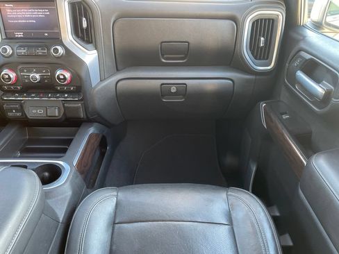 Used 2020 GMC Sierra 1500 SLT RWD image 25