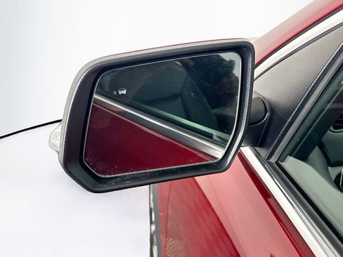 Used 2023 GMC Acadia SLT image 16