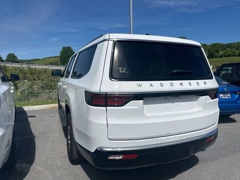 Used 2024 Jeep Wagoneer L 4WD image 26
