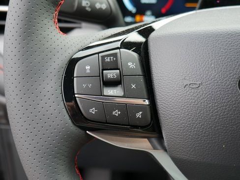 New 2026 Ford Explorer ST-Line w/ ST-Line Street Pack image 18