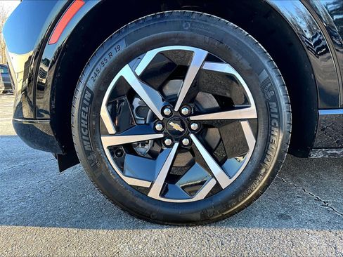 Used 2025 Chevrolet Equinox EV LT image 7