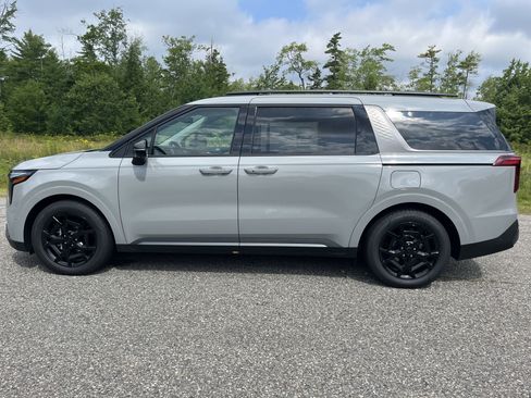 New 2026 Kia Carnival SX Prestige image 2