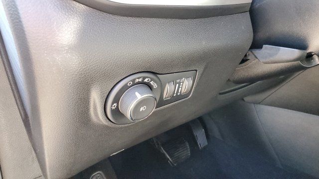 Certified 2025 Jeep Compass Limited AWD/4WD image 8
