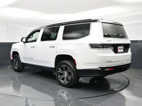 Used 2023 Jeep Grand Wagoneer 4WD image 10