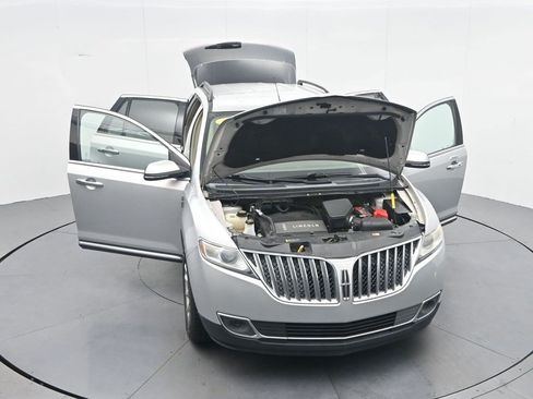 Used 2015 Lincoln MKX FWD w/ Equipment Group 101A image 35