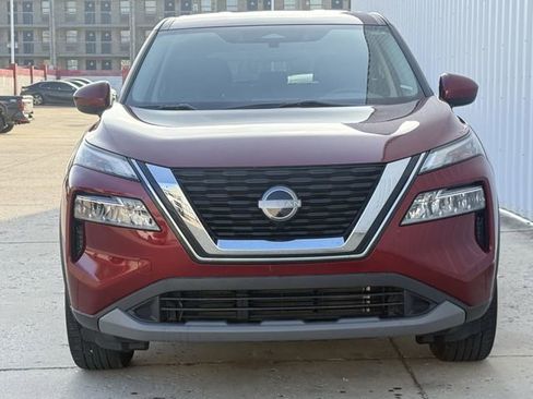 Used 2023 Nissan Rogue SV image 7