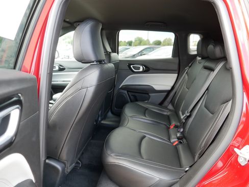 Used 2025 Jeep Compass Limited AWD/4WD image 34