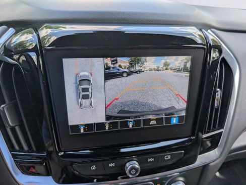 Certified 2023 Chevrolet Traverse RS AWD/4WD image 33