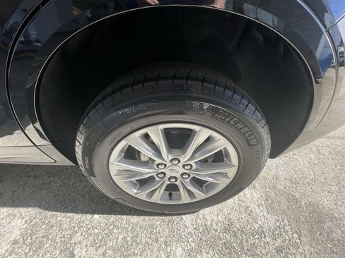 Certified 2023 Cadillac XT5 Luxury FWD image 32
