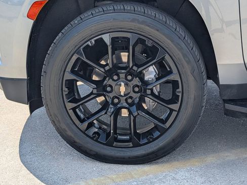 Used 2023 Chevrolet Tahoe LT w/ LT Signature Package image 7