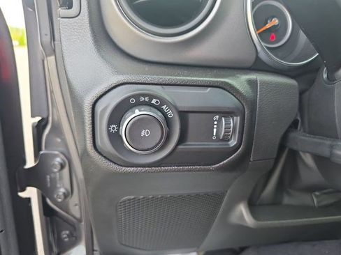 Used 2023 Jeep Wrangler Unlimited Sport AWD/4WD image 24
