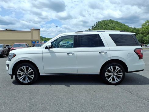 Used 2021 Ford Expedition Limited AWD/4WD image 2