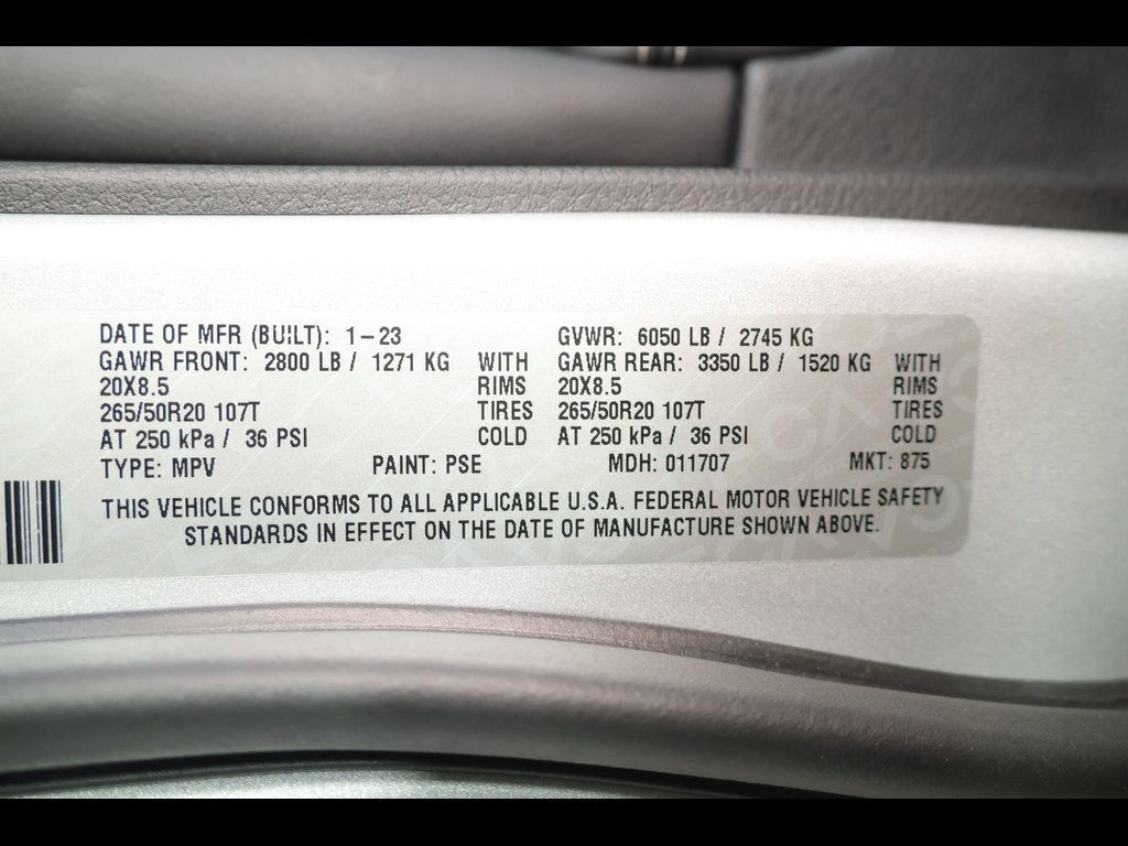 Used 2023 Jeep Grand Cherokee Altitude AWD/4WD image 31