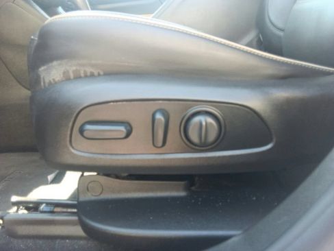 Used 2019 GMC Acadia Denali w/ Technology Package AWD/4WD image 33