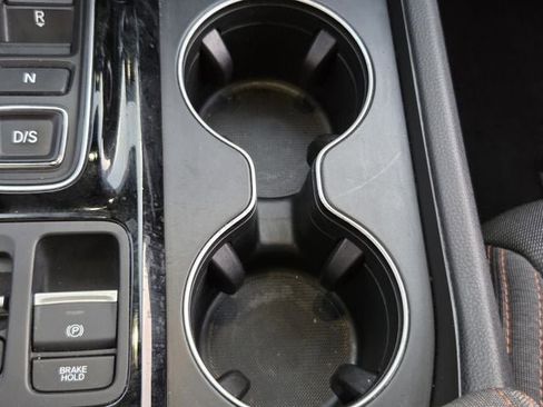 Used 2023 Honda Pilot Sport image 17