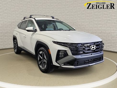 Certified 2026 Hyundai Tucson SEL Plus AWD/4WD image 3