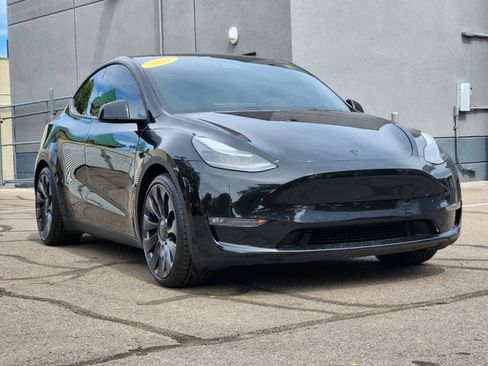 Used 2021 Tesla Model Y Performance AWD/4WD image 3