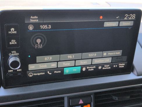 Used 2025 Honda Pilot Touring image 22
