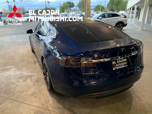 Used 2015 Tesla Model S 70D image 5