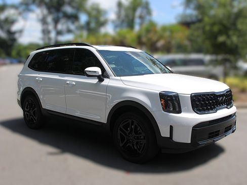 Certified 2025 Kia Telluride EX X-Line AWD/4WD image 12