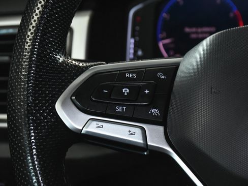 Used 2021 Volkswagen Atlas Cross Sport SEL R-Line image 32