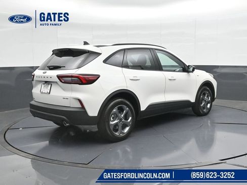 New 2025 Ford Escape ST-Line w/ Tech Pack #1 image 2