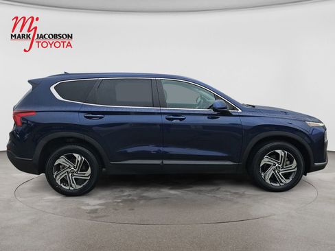 Used 2023 Hyundai Santa Fe SE FWD image 4