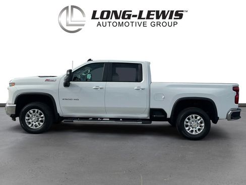Used 2025 Chevrolet Silverado 2500 LT AWD/4WD image 2