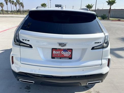 Used 2025 Cadillac XT4 Sport w/ LPO, Onyx Lite Package image 5