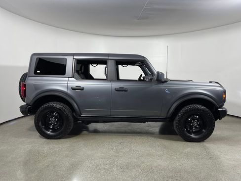 Used 2022 Ford Bronco Black Diamond AWD/4WD image 2