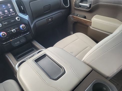 Used 2019 GMC Sierra 1500 Elevation w/ Elevation Value Package image 15