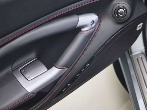 Used 2023 Ferrari F8 Tributo image 44